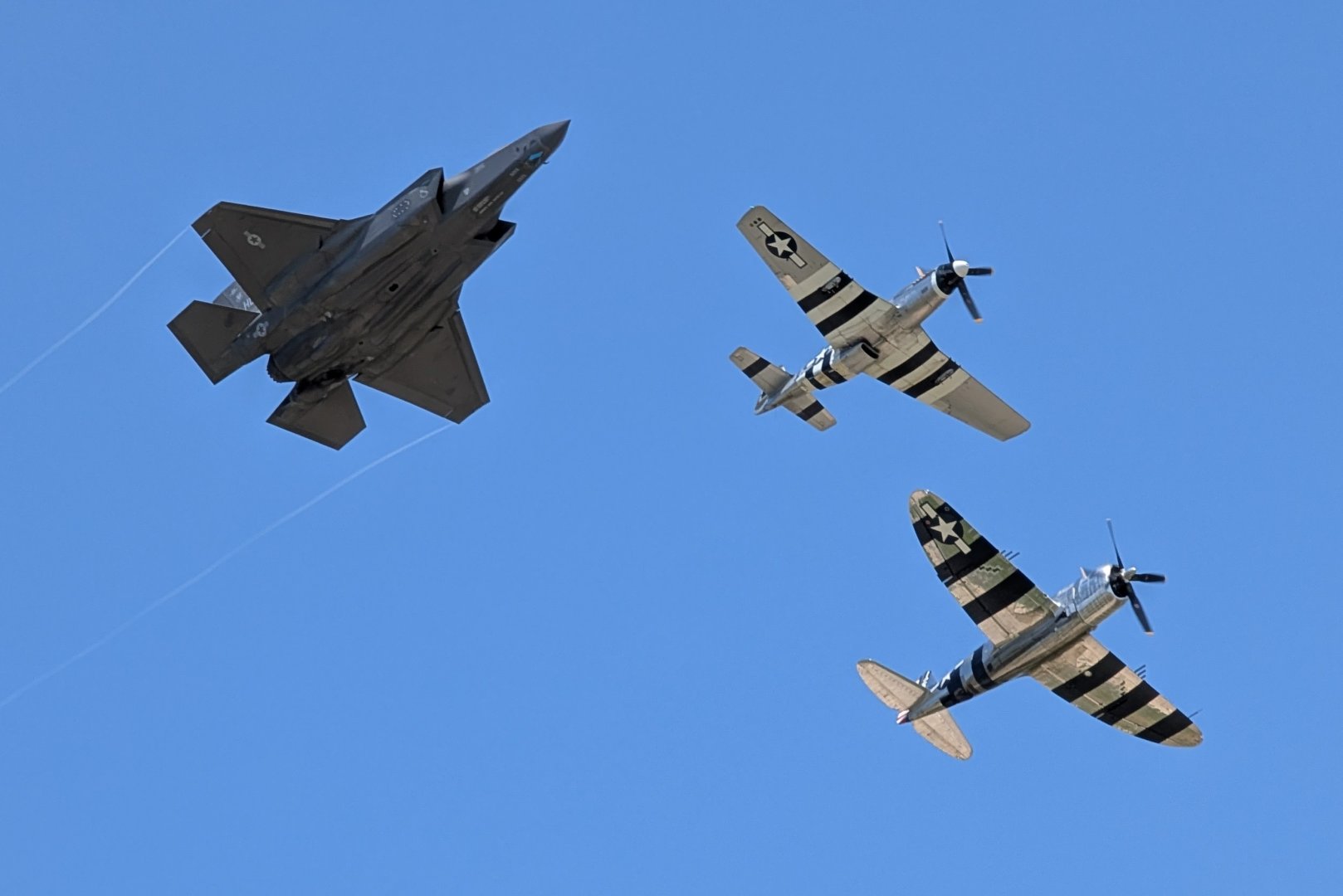 F-35 P-51 P-47 flyover.jpg