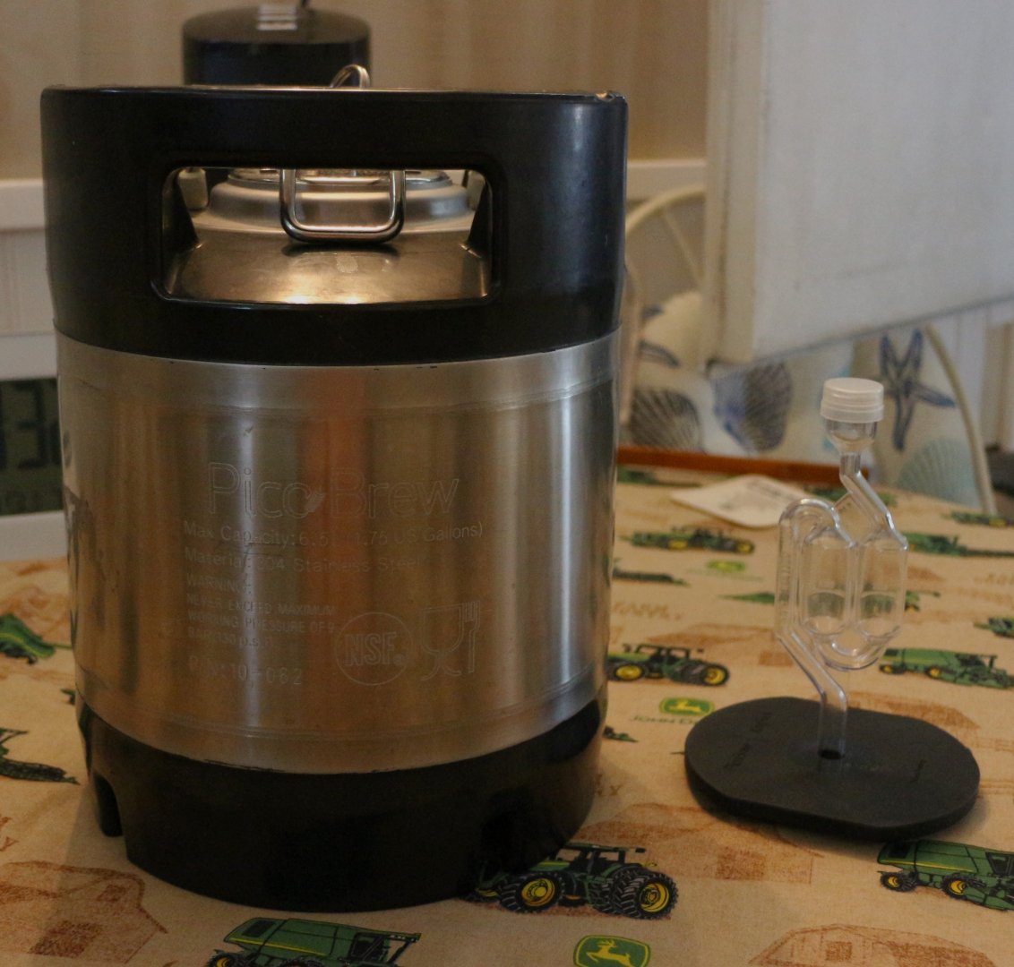 Fermentor 1.JPG
